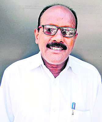 ఇంట్లో ఉరేసుకుని వ్యక్తి ఆత్మహత్య
3