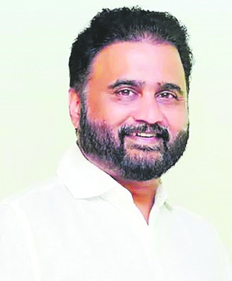 రంగస్థలంపై సానా పంతం!3