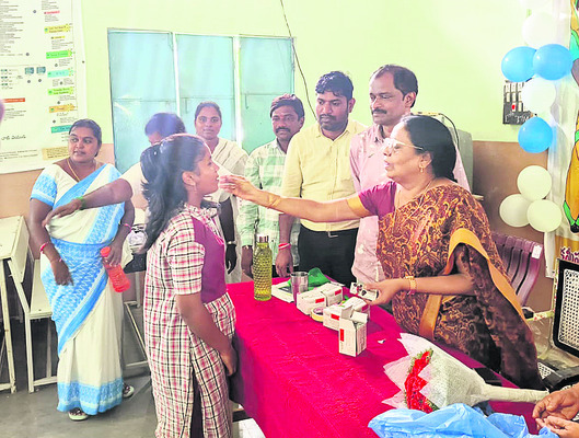అక్షరాస్యత పెంపొందించాలి 
3