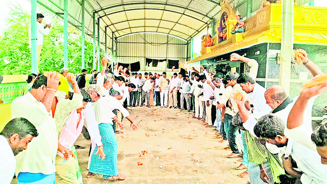 గంగమ్మా.. కూటమికి మంచి బుద్ధి ప్రసాదించమ్మా! 2