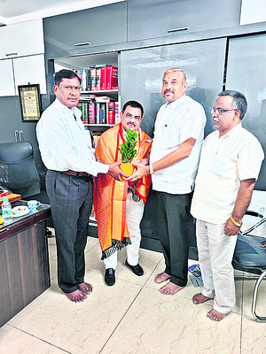 హైకోర్టు జడ్జిని కలిసిన ఎమ్మెల్సీ 1