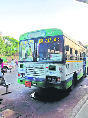 దూసుకొచ్చిన మృత్యువు1