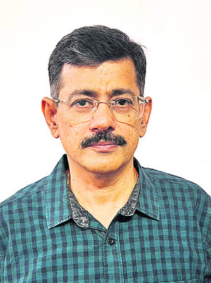 ఫుల్ గి‘రాఖీ’1