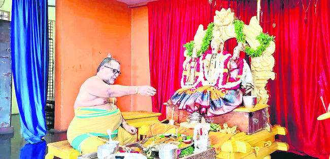 నేత్రపర్వంగా  రామయ్య నిత్యకల్యాణం2