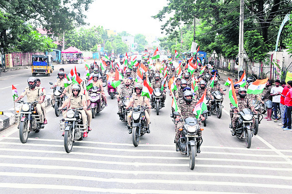 పీఆర్‌పీ కోసం ఆందోళన2