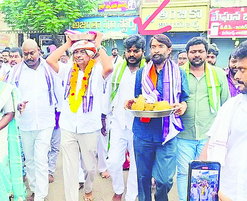 పిఠాపురంలో.. చోర సైనికులు?4