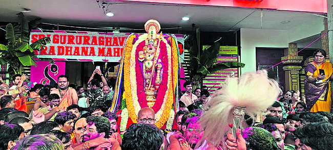 భువనమోహనుడికి బ్రహ్మరథం 2