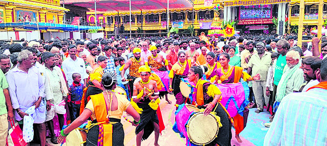 భువనమోహనుడికి బ్రహ్మరథం 1