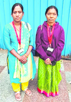 సేవలకు పురస్కారం1