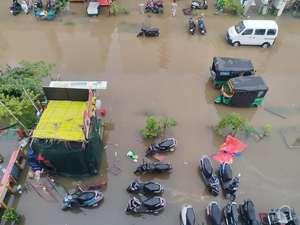 Heavy Rains In Telugu States Photos27