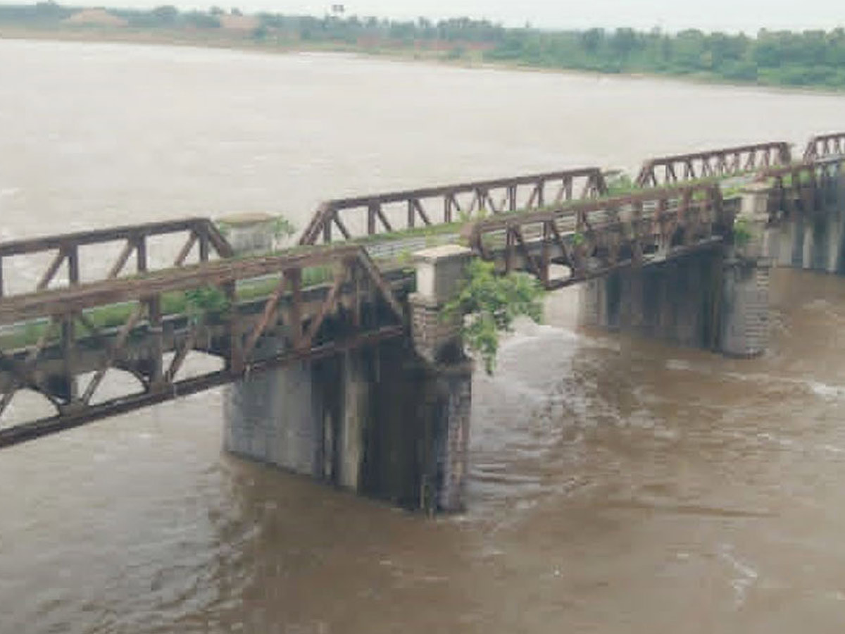 Heavy Rains In Telugu States Photos29