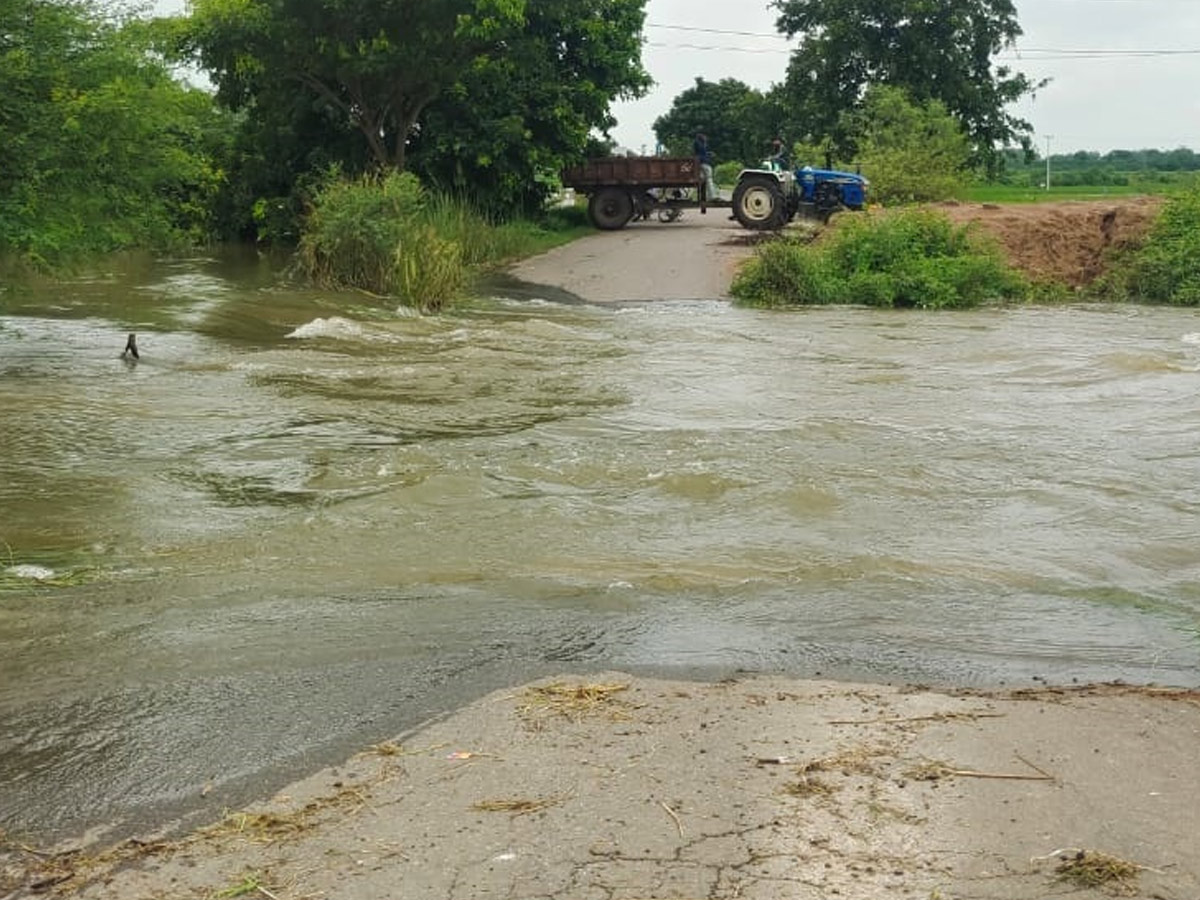 Heavy Rains In Telugu States Photos32