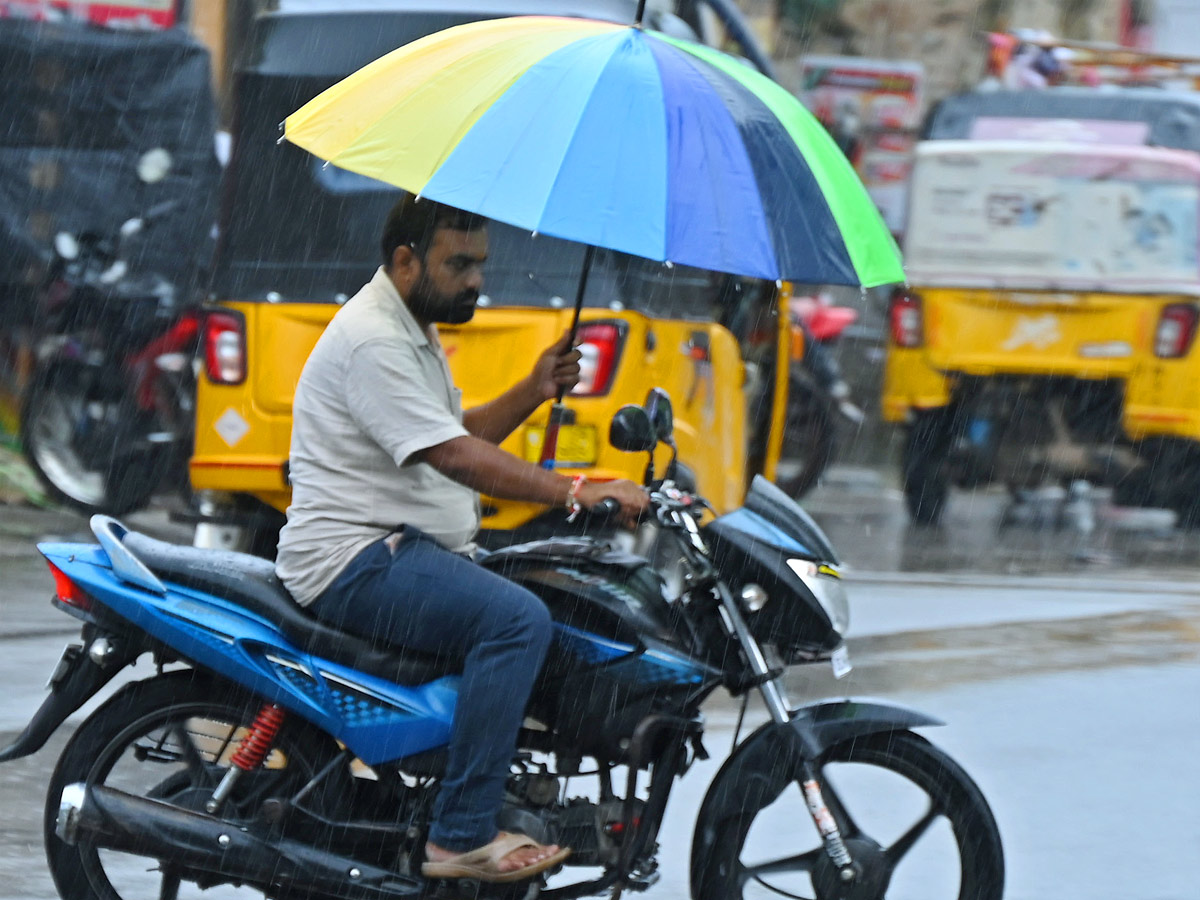 Heavy Rains In Telugu States Photos37