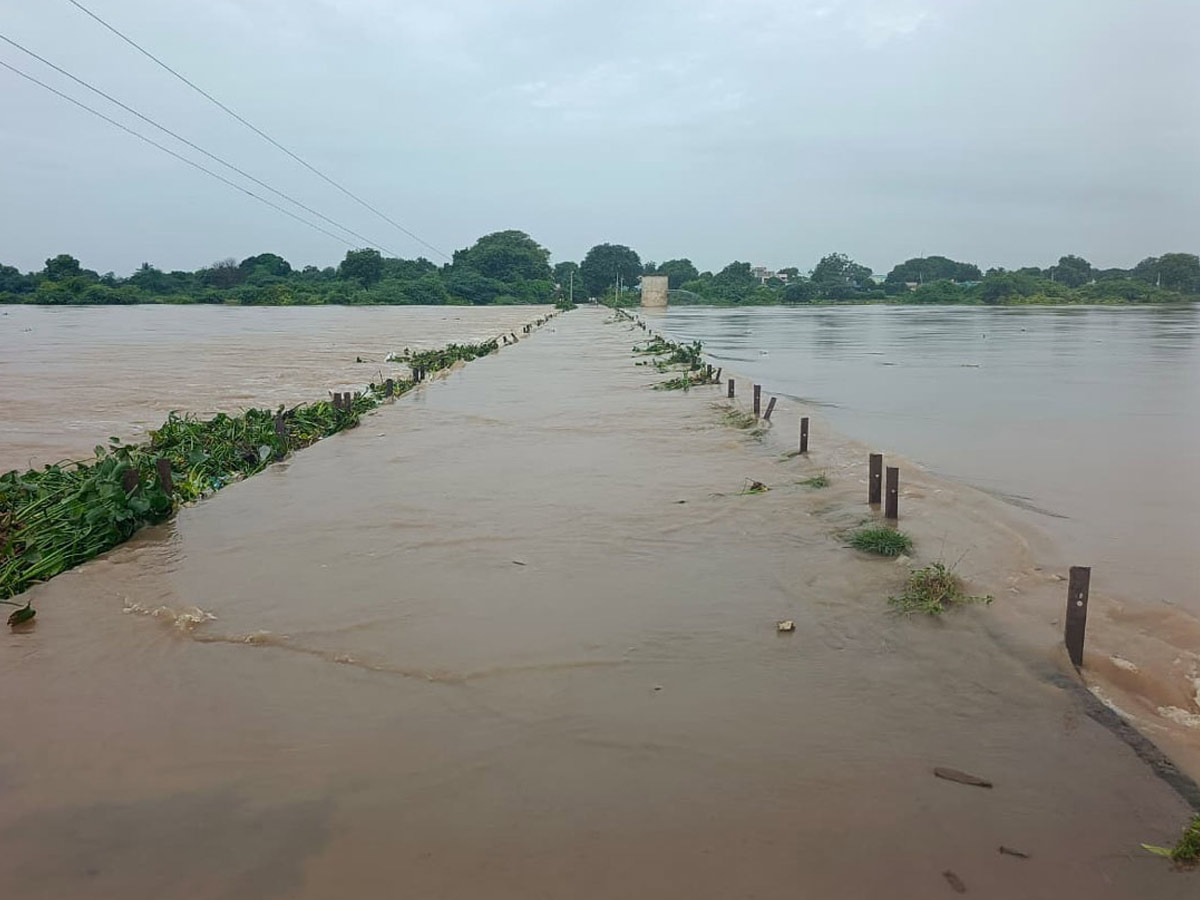 Heavy Rains In Telugu States Photos5