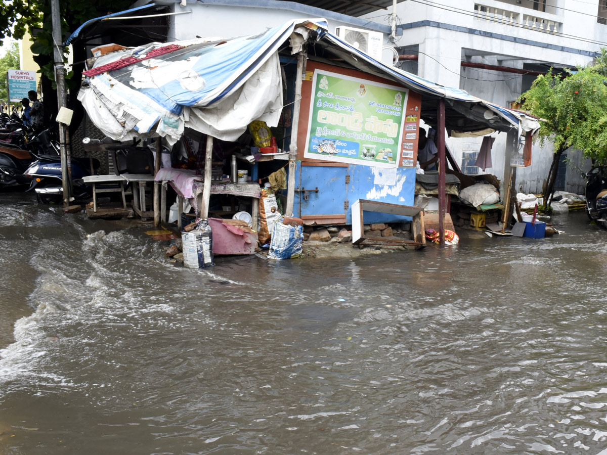 Heavy Rains In Telugu States Photos43
