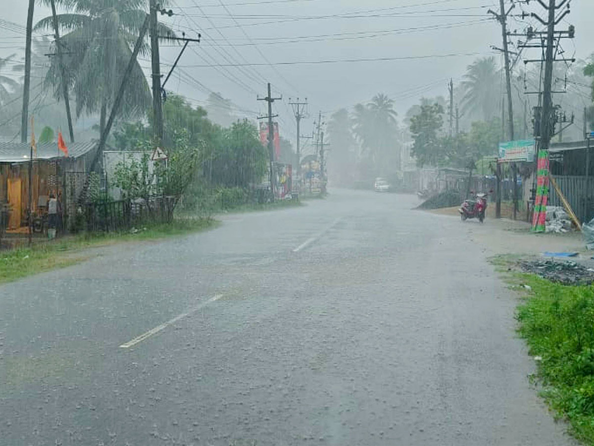 Heavy Rains In Telugu States Photos9