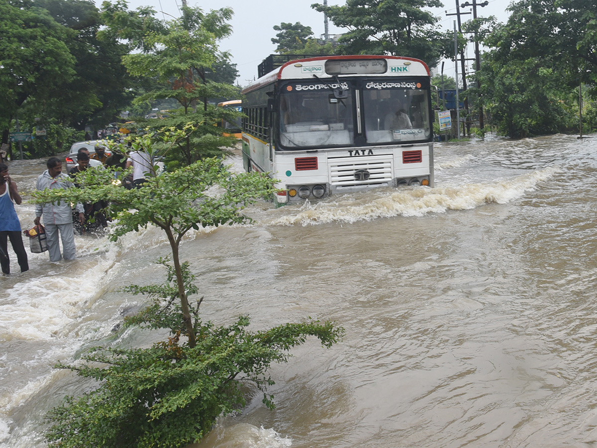 Heavy Rains In Warangal Photos11