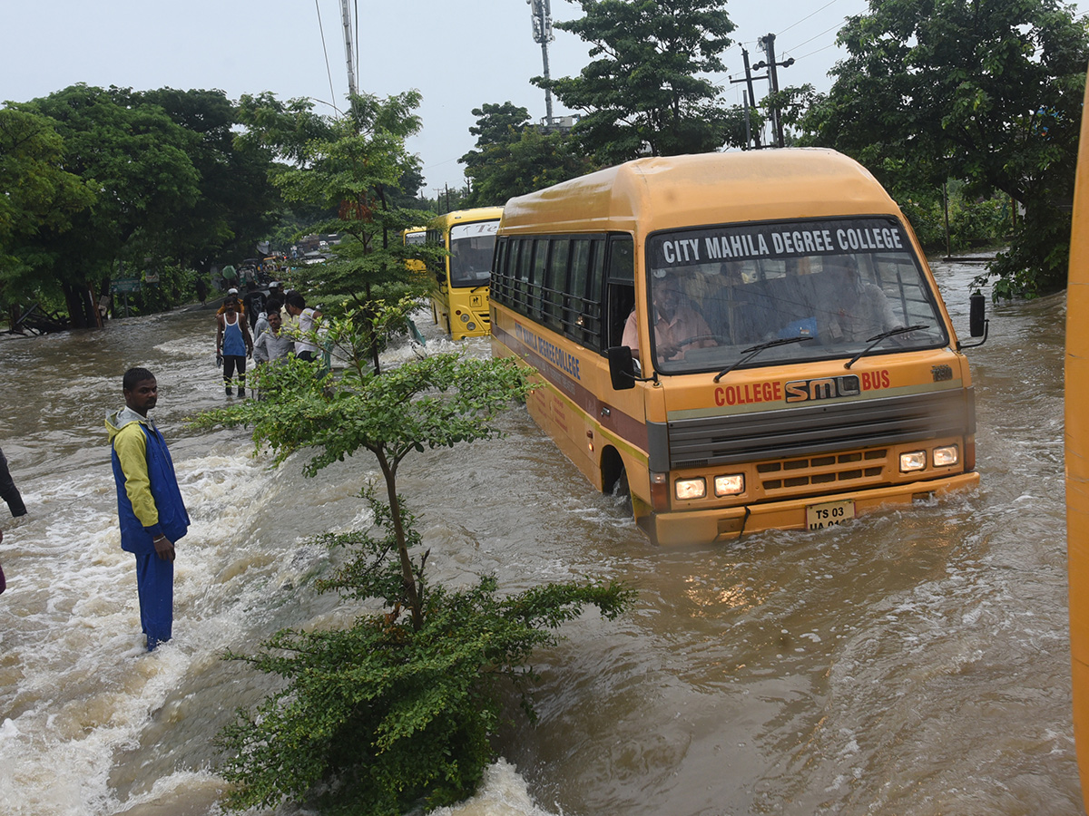 Heavy Rains In Warangal Photos12