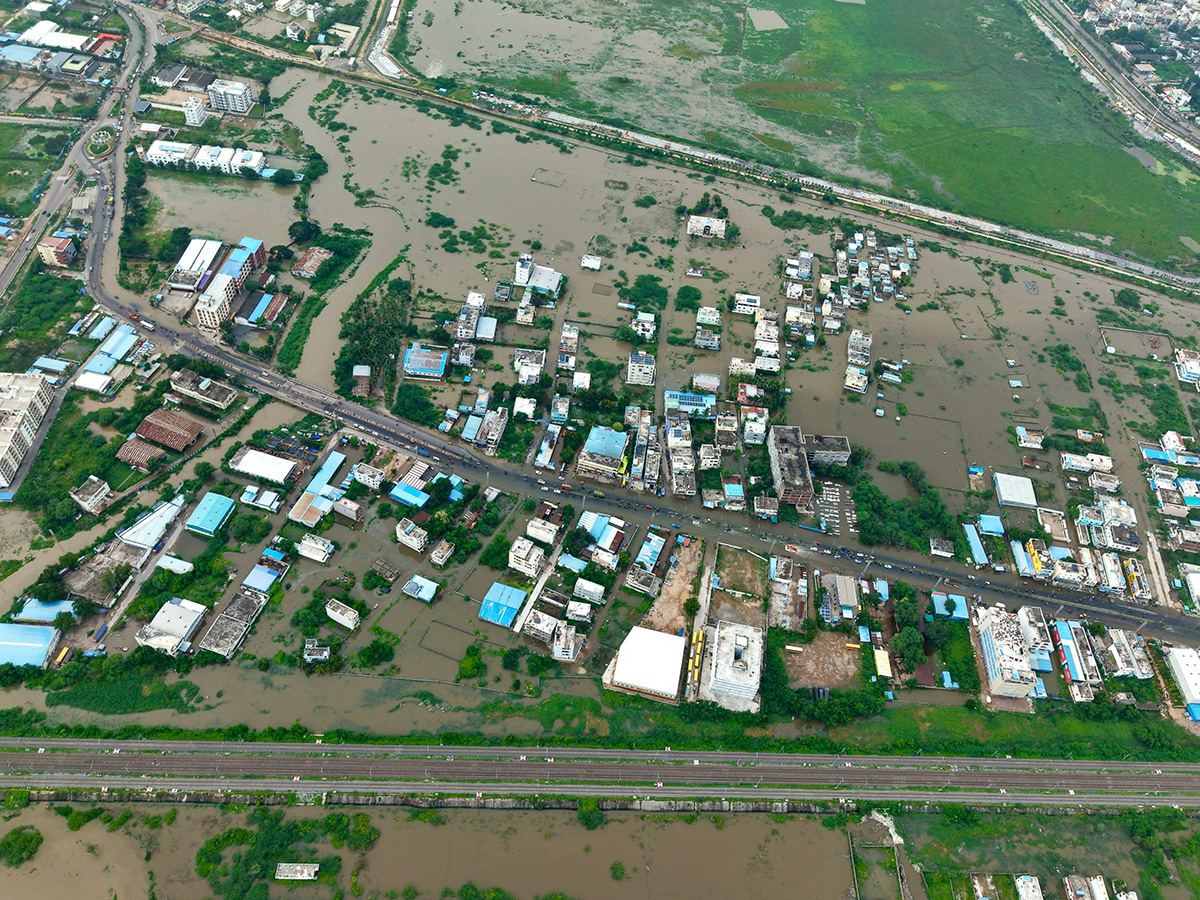 Heavy Rains In Warangal Photos24