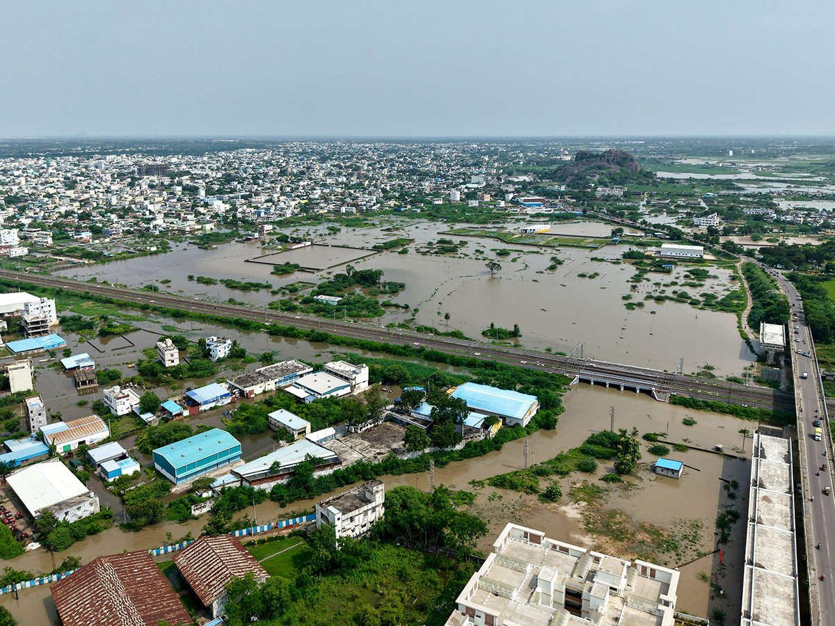 Heavy Rains In Warangal Photos4