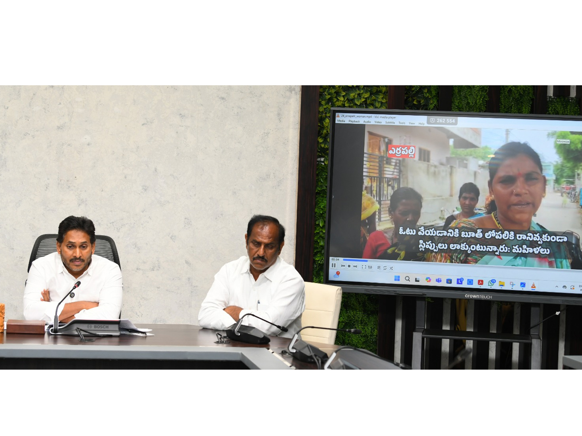 YS Jagan Sensational Press Meet on Pulivendula ZPTC By Election Photos21