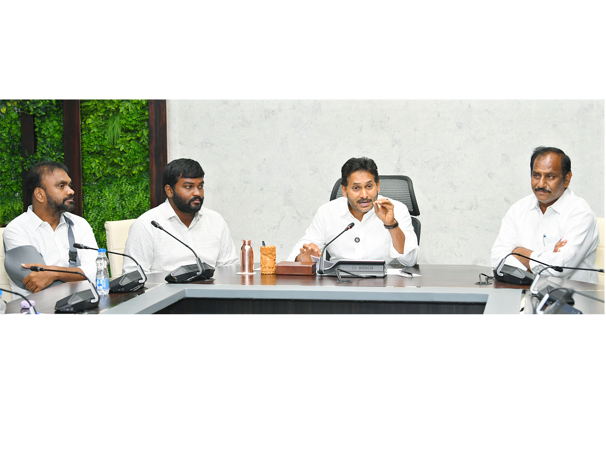 YS Jagan Sensational Press Meet on Pulivendula ZPTC By Election Photos10