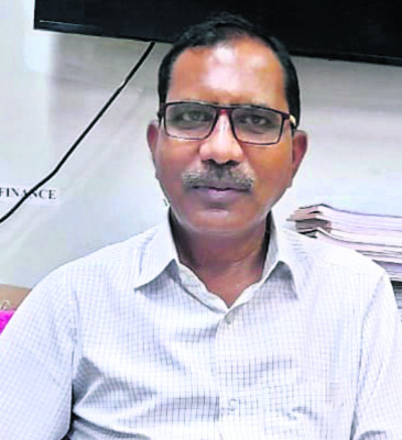 ఉచిత బస్సు కొందరికే!1