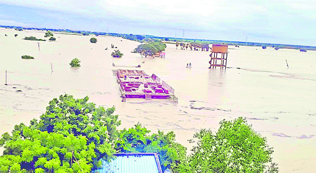 పల్నాడు జిల్లాను ముంచెత్తిన వాన2