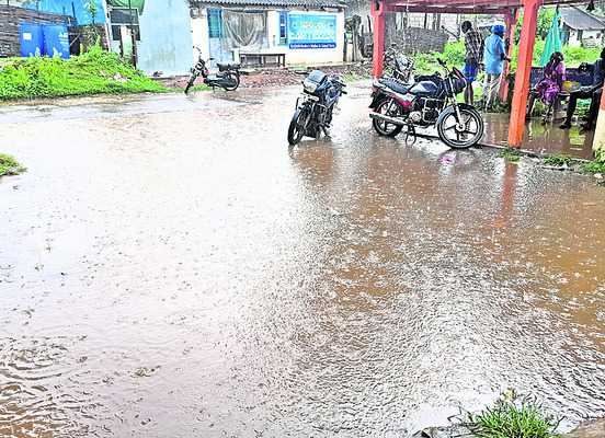 ఉధృతంగా గెడ్డలు 2