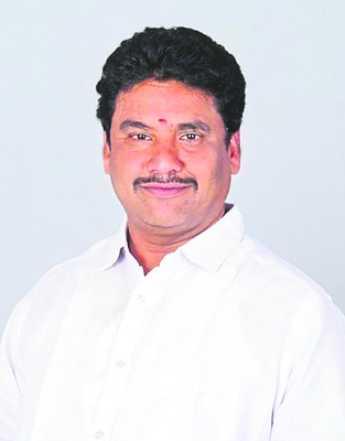 మోటార్‌ సైకిళ్ల దొంగ అరెస్టు
1