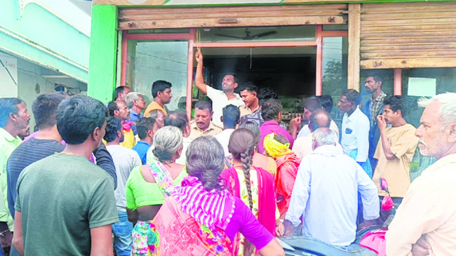 పంద్రాగస్ట్‌ వేడుకలకు ముఖ్య అతిథిగా విప్‌ ఆది2