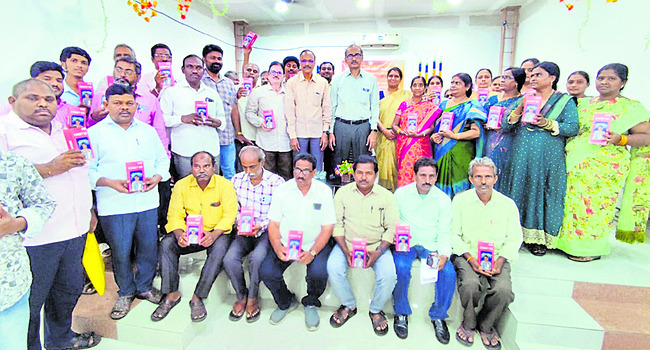 నిత్యాన్నదానానికి  రూ.2 లక్షల విరాళం3