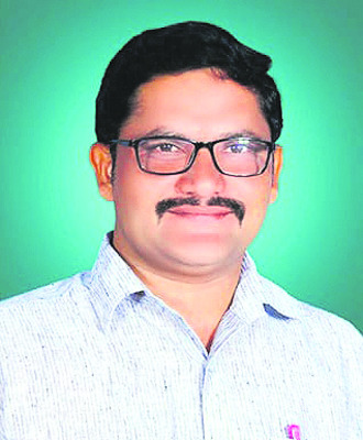 వినుకొండ ఫొటోగ్రాఫర్కు గోల్డ్మెడల్ 1