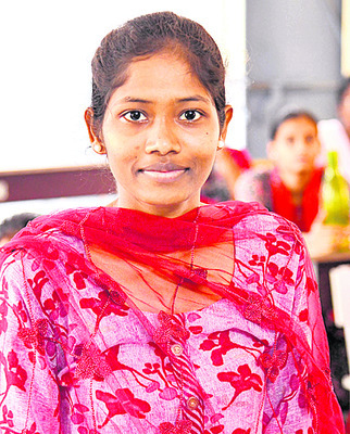 రాజకీయంలో నిబద్ధత పెరగాలి 
1