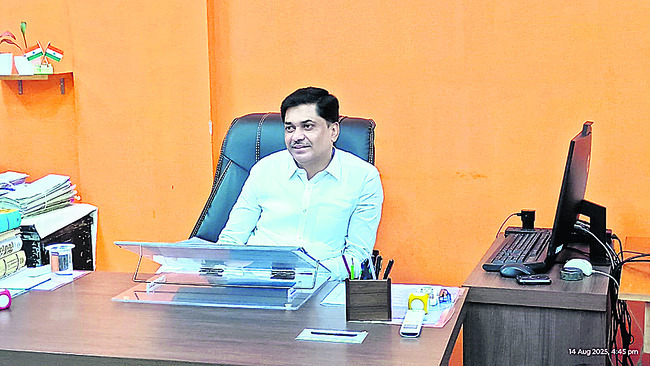 ● గుండెపోటుతో రైతు మృతి ● లావేరులో విషాదం 1