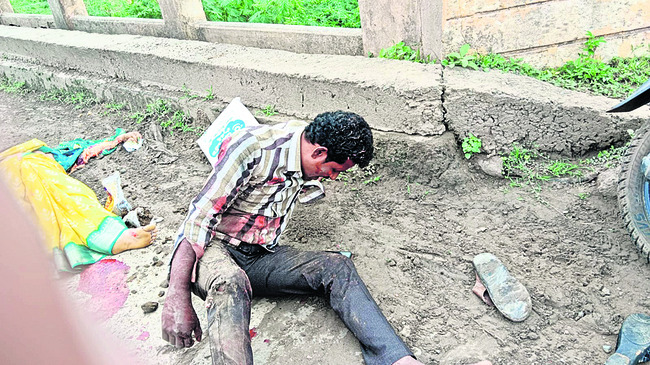 ఆర్టీపీపీ వద్ద ఘోర రోడ్డు ప్రమాదం 1