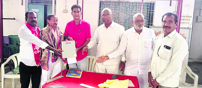 గోదావరి తీర ప్రజలు   అప్రమత్తంగా ఉండాలి
1
