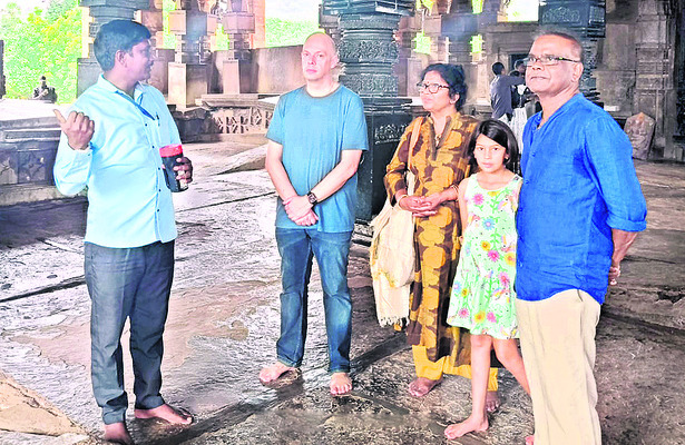 శుక్రవారం శ్రీ 15 శ్రీ ఆగస్టు శ్రీ 20251