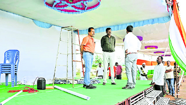 పంద్రాగస్టు వేడుకల ఏర్పాట్లు పూర్తి1