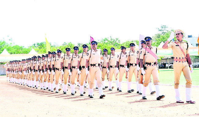 స్వాతంత్య్ర వేడుకలకు ముస్తాబు 1