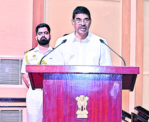 ఐక్యత ముద్దు3