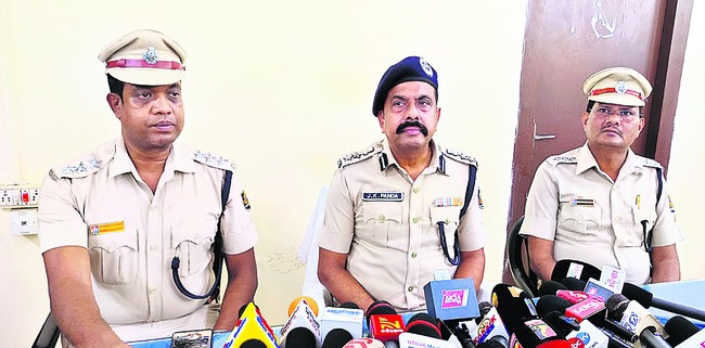 గ్రానైట్‌ కంపెనీ మేనేజర్‌ కిడ్నాపర్ల అరెస్టు 2