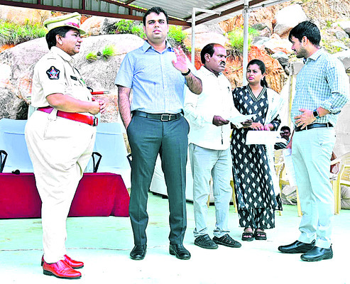 పంద్రాగస్టు వేడుకలకు సర్వం సిద్ధం1