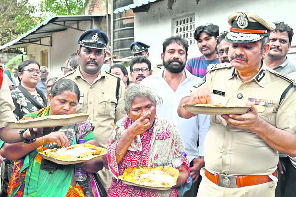యాచకులు లేని నగరంగా విశాఖ1