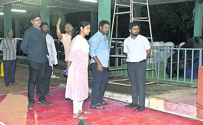 నేడే మువ్వన్నెల పండగ 1