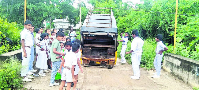 తప్పిన పెను ప్రమాదం   
3