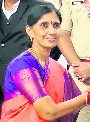 ప్రతిభకు ప్రశంస4