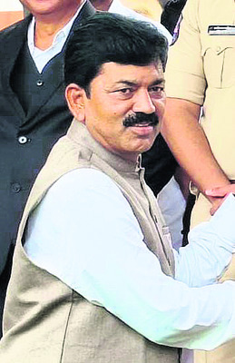 ప్రతిభకు ప్రశంస6