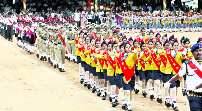 ప్రతి మదిలో ఉప్పొంగిన దేశభక్తి1
