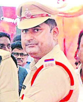 ఉత్తమ సేవలకు పతకాలు, ప్రశంసాపత్రాలు 19